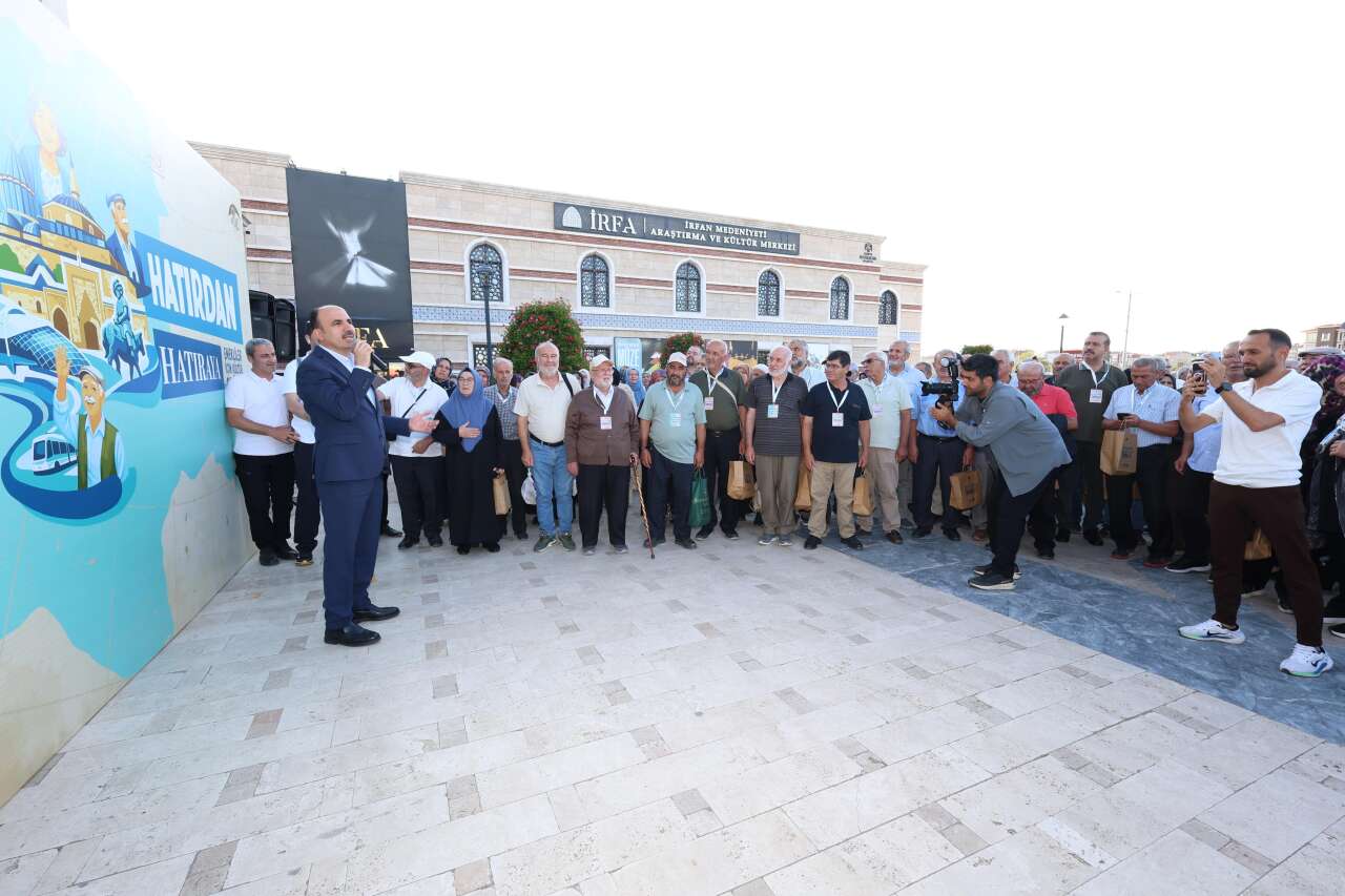 Konya'da emeklilere ücretsiz gezi! 4 bin 556 kişi tarihi yeniden keşfetti 12